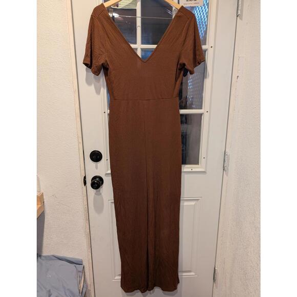 Urban Outfitters Brown V-Neck Long Jumpsuit‎ size Medium 0144 - Picture 2 of 5